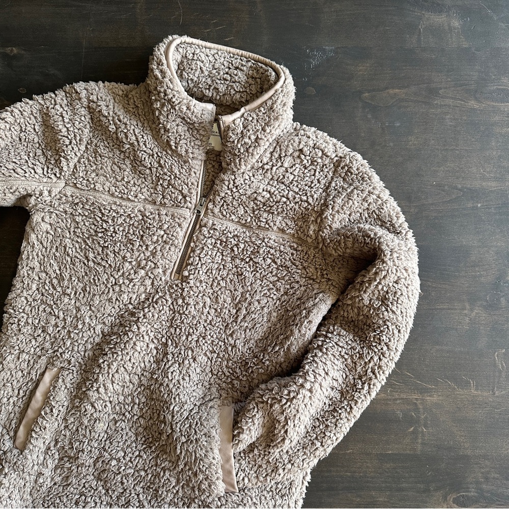 *SOLD* Abercrombie Soft AF Sherpa 1/4-Zip Pullover